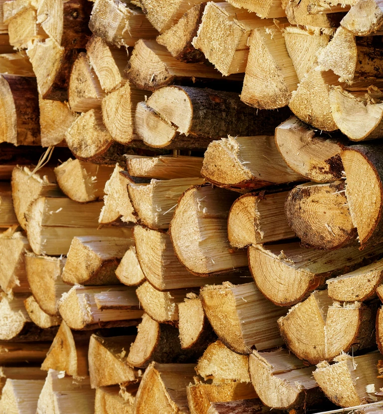 drewno do&nbsp;kominka